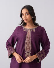 Smart Fit Embroidered Three-Piece Semi-Formal Ethnic Set with Organza Dupatta