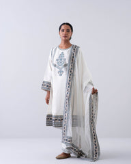 Relaxed Fit Embroidered Three-Piece Formal Ethnic Set