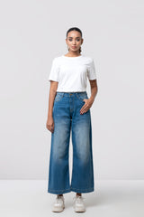 Wide Leg Mid-Washed Jeans