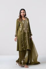 Smart Fit Embroidered Three-Piece Formal Ethnic Set with Organza Dupatta