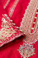 Relaxed Fit Embroidered Three-Piece Ethnic Set with Organza Dupatta