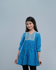 Girls' Embroidered Ethnic Kurti (6-8 Years)
