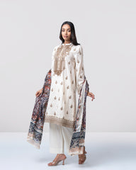 Smart Fit Printed Two-Piece Lawn with Silk Dupatta