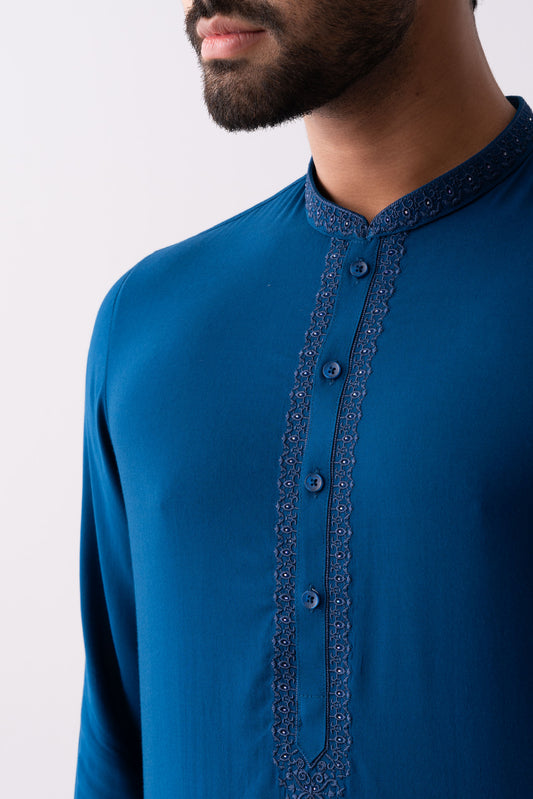 Regular Fit Embroidered Semi-Formal Kabli Set