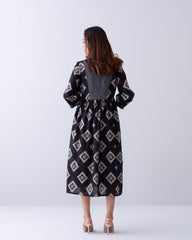 Contrast Printed Long Dress – Mystika