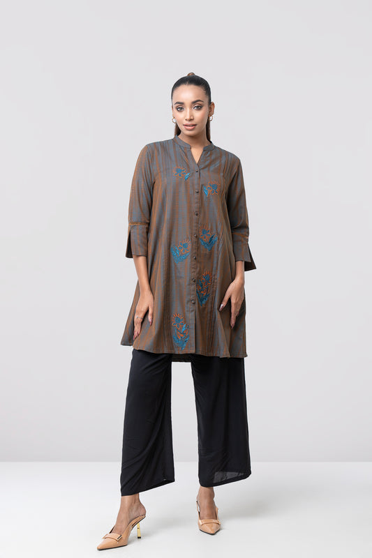 Smart Fit Embroidered Ethnic Kurti