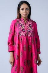 Short-Length Embroidered Smart Fit Ethnic Kurti