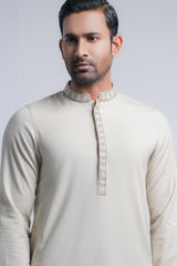 Regular Fit Embroidered Semi-Formal Kabli Set