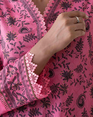 Smart Fit Printed Three-Piece Lawn with Chiffon Dupatta