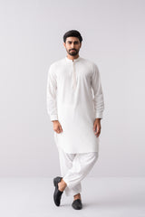 Regular Fit Embroidered Semi-Formal Kabli Set