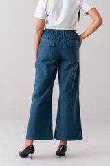 Wide-Leg Fashion Trouser
