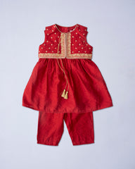 Newborn Girls' Ethnic Partywear Set (6-18 Months)