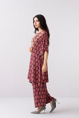 Relaxed Fit Embroidered Ethnic Kurti