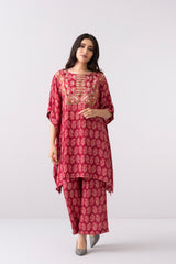 Relaxed Fit Embroidered Ethnic Kurti
