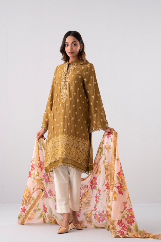 Smart Fit Embroidered Two-Piece Lawn with Silk Dupatta