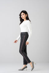 Regular Fit Embroidered Jeans