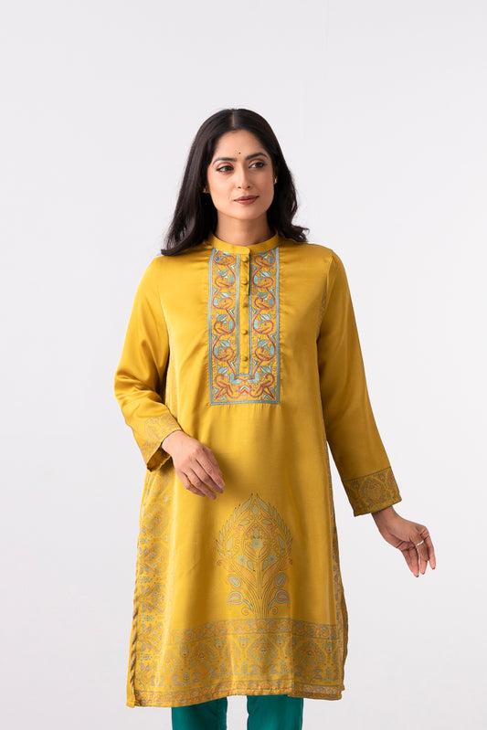 Relaxed Fit Embroidered Silk Ethnic Kurta