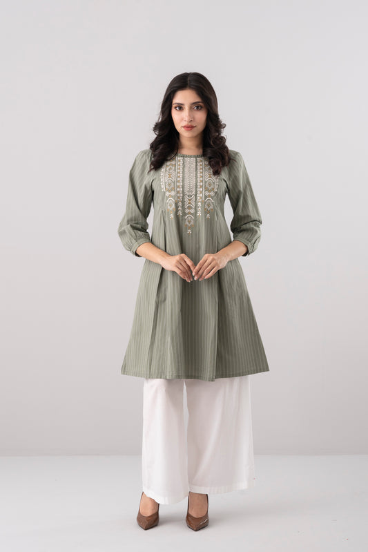 Smart Fit Embroidered Ethnic Kurti