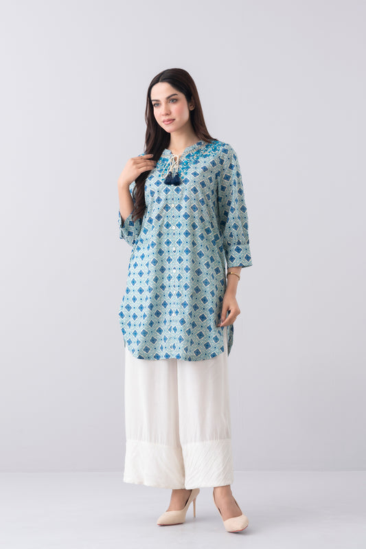 Smart Fit Embroidered Ethnic Kurti
