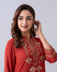 Relaxed Fit One-Piece Embroidered Ethnic Kurta