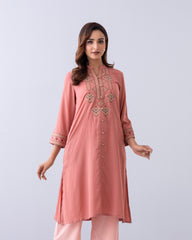 Relaxed Fit One-Piece Embroidered Ethnic Kurta