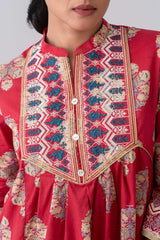 Relaxed Fit Embroidered Ethnic Kurta