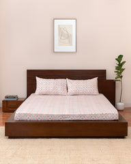 Queen-Size Bed Sheet - Pastel Rose