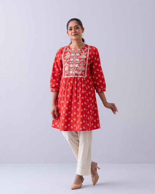 Smart Fit Embroidered Ethnic Kurti