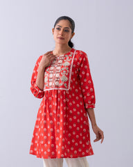 Smart Fit Embroidered Ethnic Kurti