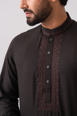 Regular Fit Embroidered Formal Kabli Set