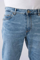 Carrot Fit Clear Sky Jeans