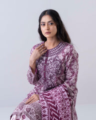 Smart Fit Embroidered Three-Piece Lawn with Chiffon Dupatta