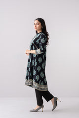 Relaxed Fit Embroidered Ethnic Kurta