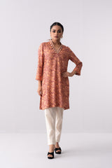 Mid-Length Embroidered Relaxed Fit Ethnic Kurta