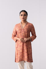Mid-Length Embroidered Relaxed Fit Ethnic Kurta