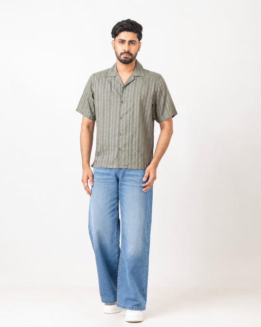 Regular Fit Solid Casual Shirt