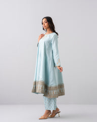 Smart Fit Embroidered Three-Piece Semi-Formal Ethnic Set with Organza Dupatta