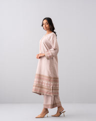 Smart Fit Embroidered Three-Piece Semi-Formal Ethnic Set with Organza Dupatta