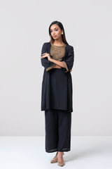 Smart Fit Embroidered Ethnic Kurti