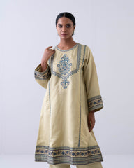 Relaxed Fit Embroidered Three-Piece Formal Ethnic Set