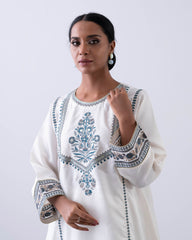 Relaxed Fit Embroidered Three-Piece Formal Ethnic Set