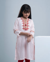 Girls' Embroidered Ethnic Kurti (6-8 Years)