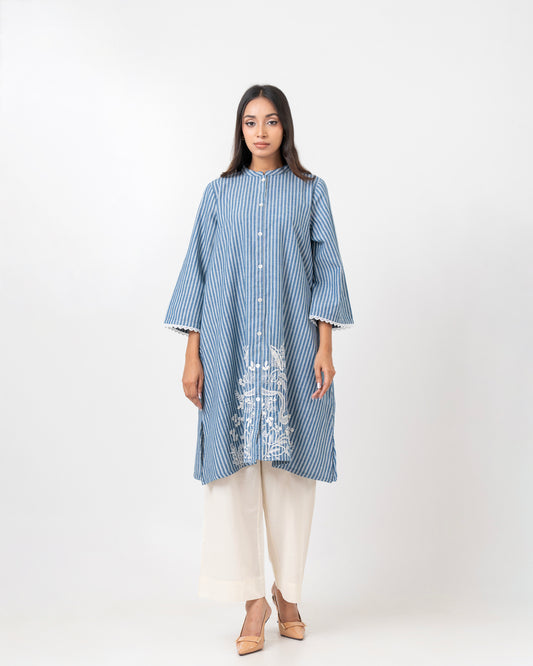 Relaxed Fit Embroidered One-Piece Ethnic Kurta