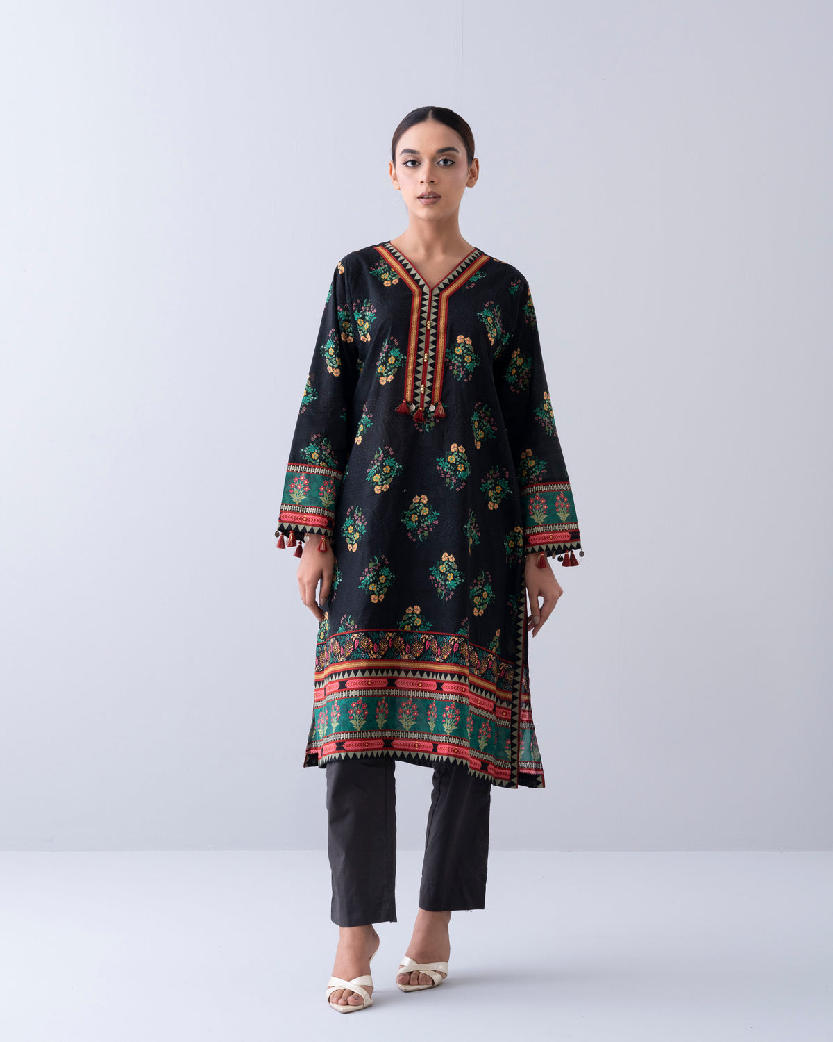 Relaxed Fit Embellished Lawn Kurti