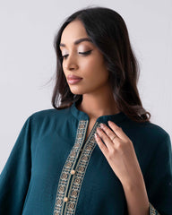 Relaxed Fit Embroidered One-Piece Ethnic Kurta