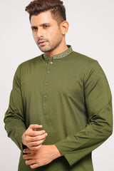 Slim Fit Solid-Dyed Panjabi