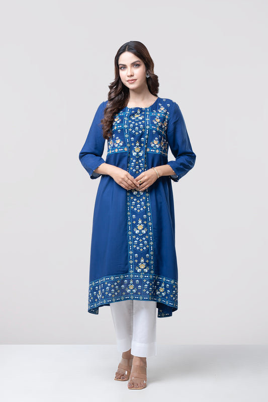 Women's Smart Fit Ethnic Kurta