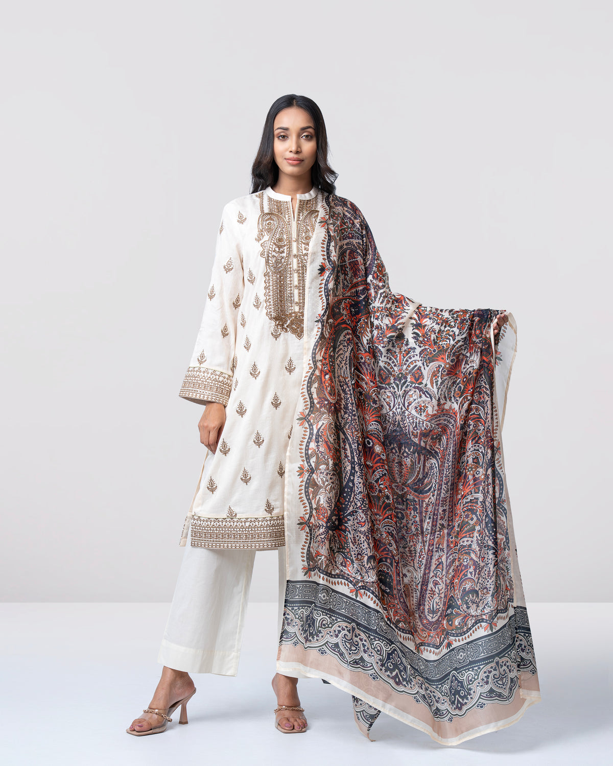 Smart Fit Printed Two-Piece Lawn with Silk Dupatta