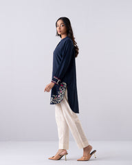 Relaxed Fit Embroidered Ethnic Kurti