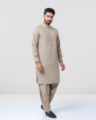 Regular Fit Embroidered Semi-Formal Kabli Set